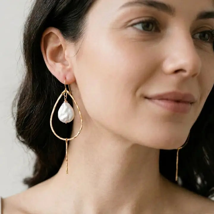 FLYING LIZARD DESIGN HAMMERED GOLD TEARDROP EARRINGS PEARL