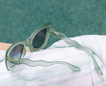PEEPERS SUNGLASSES PALM SPRINGS POLARIZED GREEN