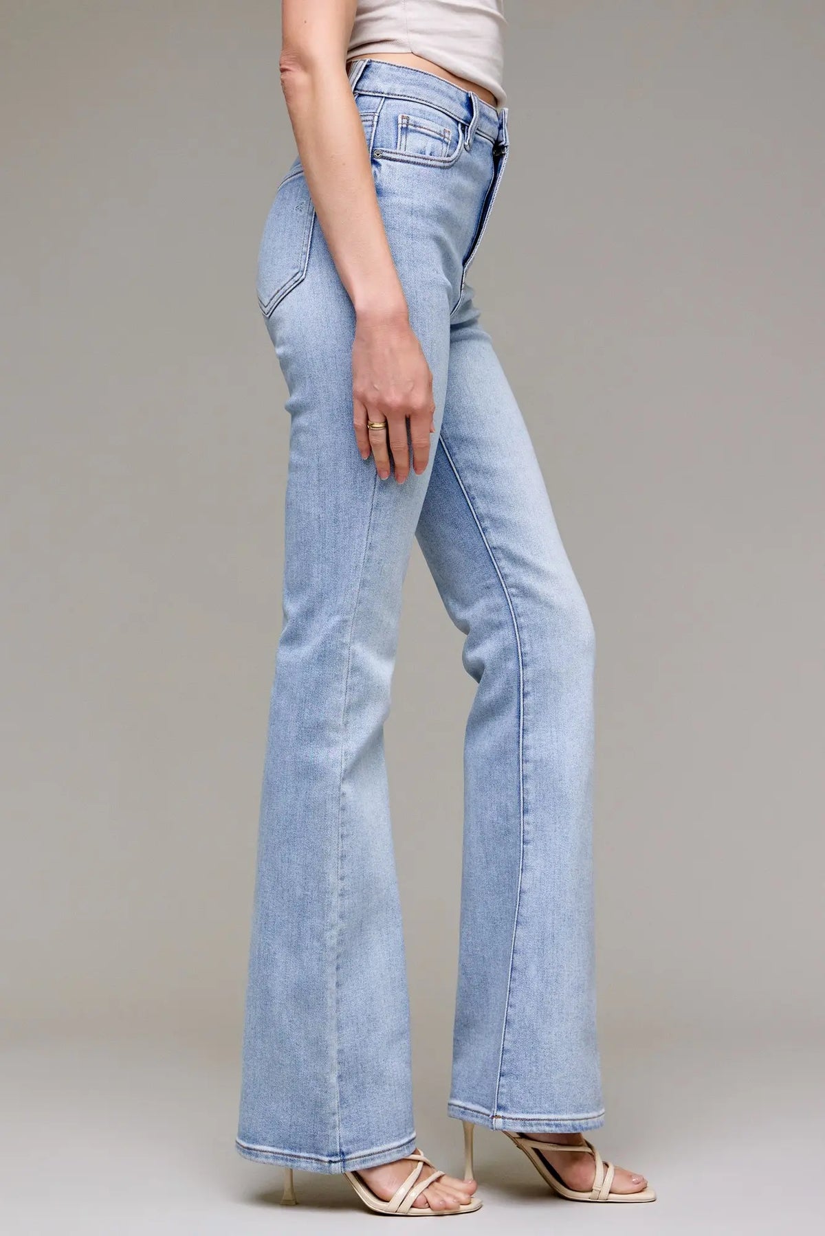 HIDDEN JEAN HAPPI HIGH RISE FLARE LT BLUE