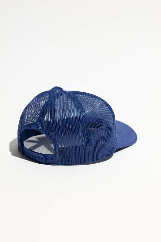 SPIRITUAL GANGSTER CATCHING RAYS TRUCKER HAT WHITE WISTERIA