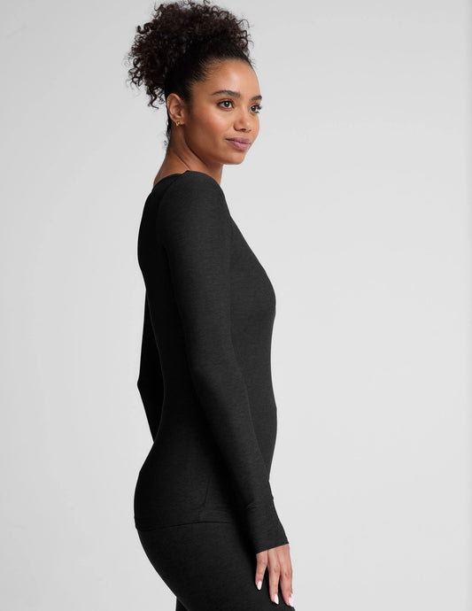 BEYOND YOGA CLASSIC CREW PULLOVER DARKEST NIGHT