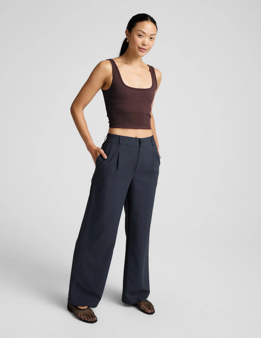 BEYOND YOGA KEEP IT COOL SEAMLESS CROPPED TANK ICED MOCHA
