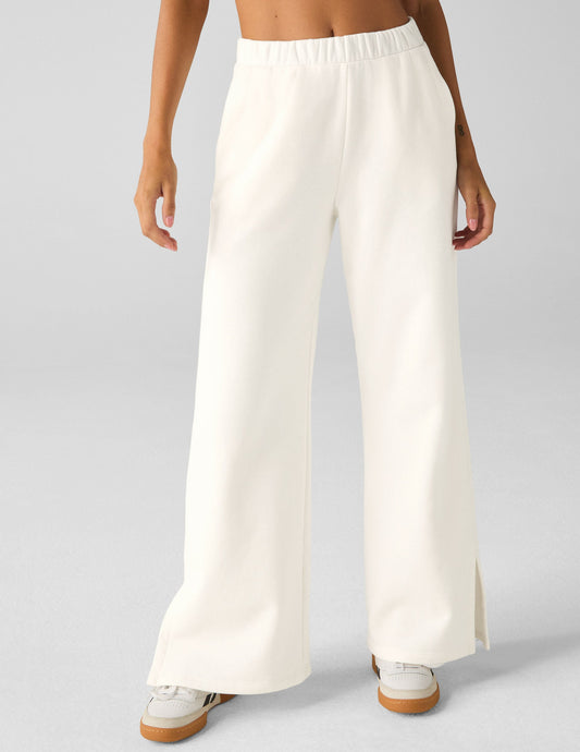 BEYOND YOGA OPEN ENDED MID RISE LUXE FLEECE WIDE LEG PANT Fresh Snow