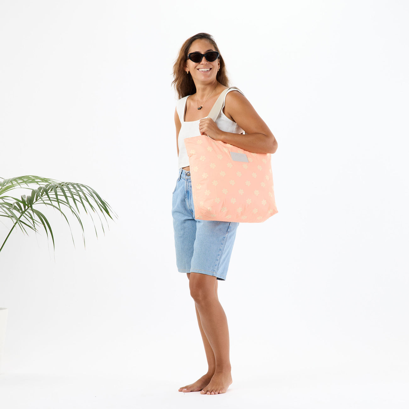 ALOHA COLLECTION Day Tripper Casa Gardenia Peachy