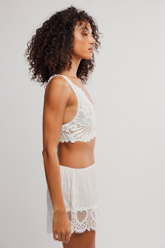FREE PEOPLE INTIMATELY PETAL PARTY PLUNGE BRALETTE CLEAN IVORY