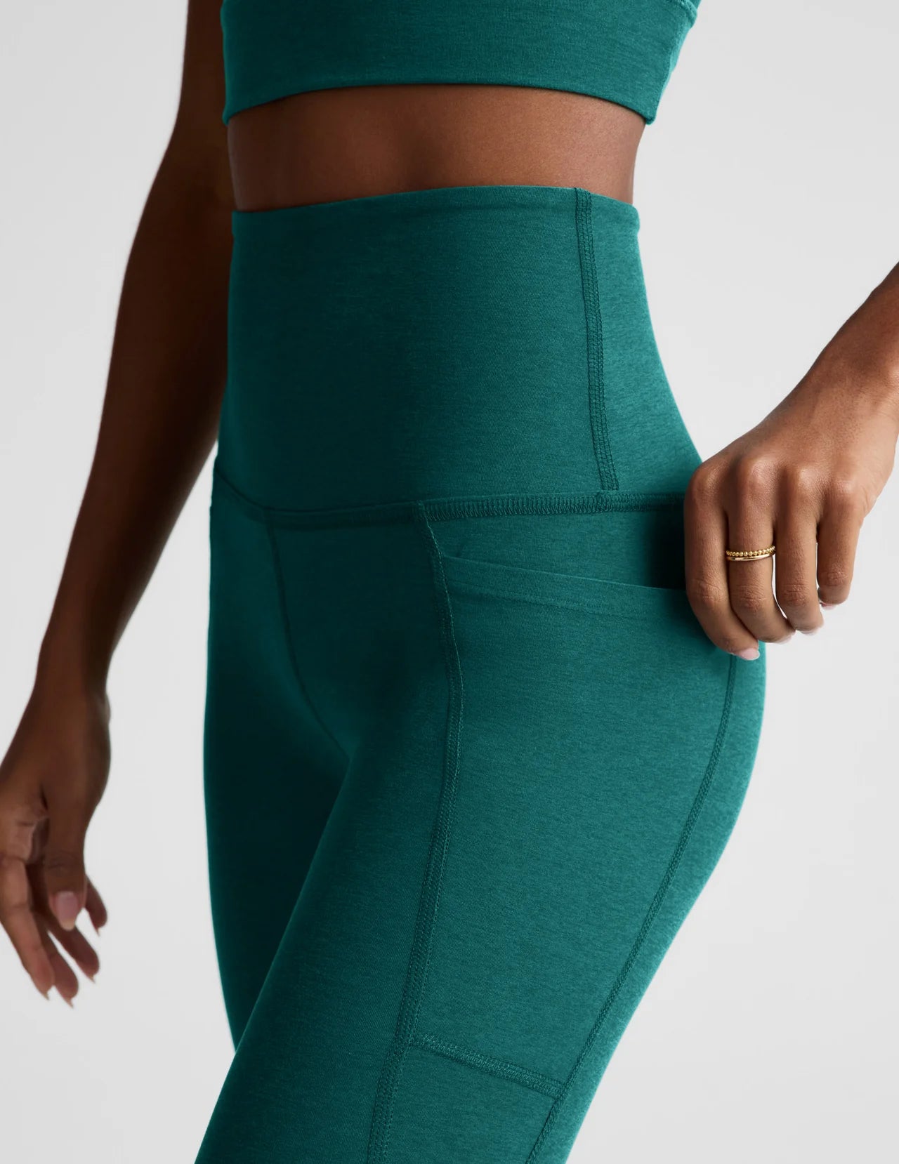 BEYOND YOGA SPACE DYE OUT OF POCKET HIGH WAISTED MIDI LEGGING TEAL SEA HEATHER