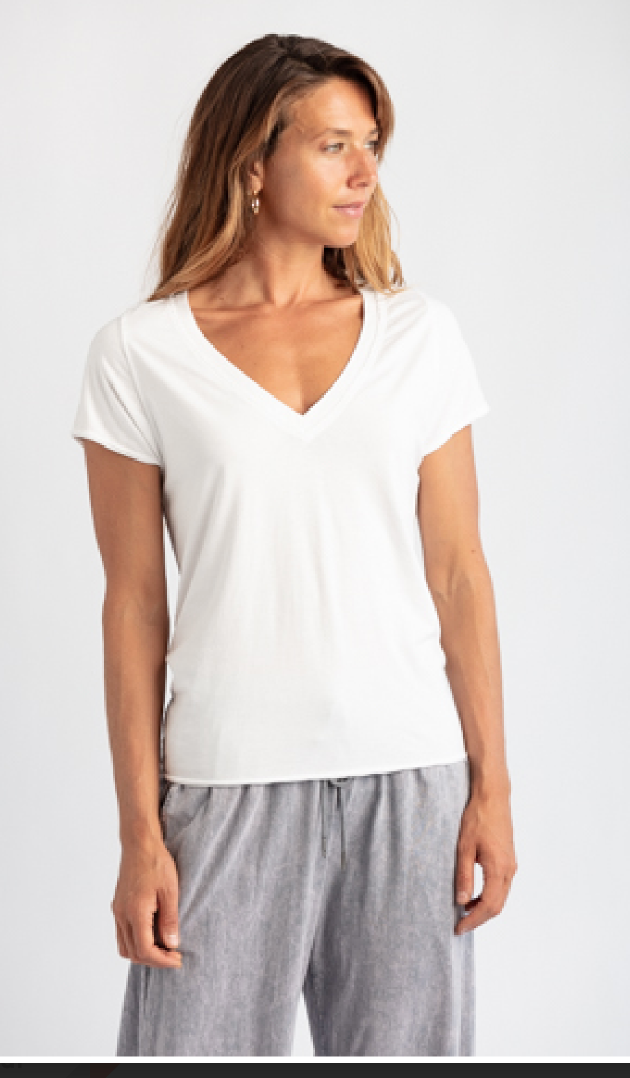 MILA ORGANIC COTTON AVA SHORT SLEEVE V NECK RAW TOP WHITE