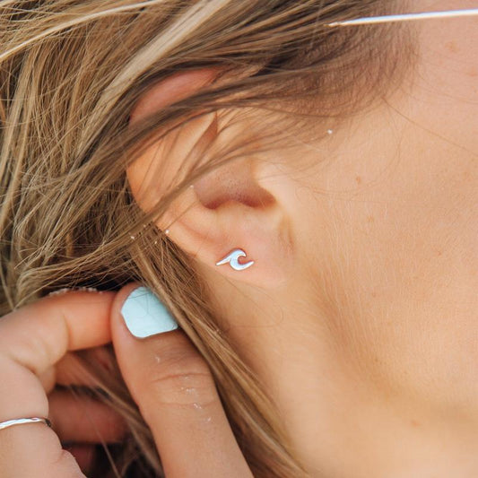 PURA VIDA WAVE STUD EARRINGS SILVER