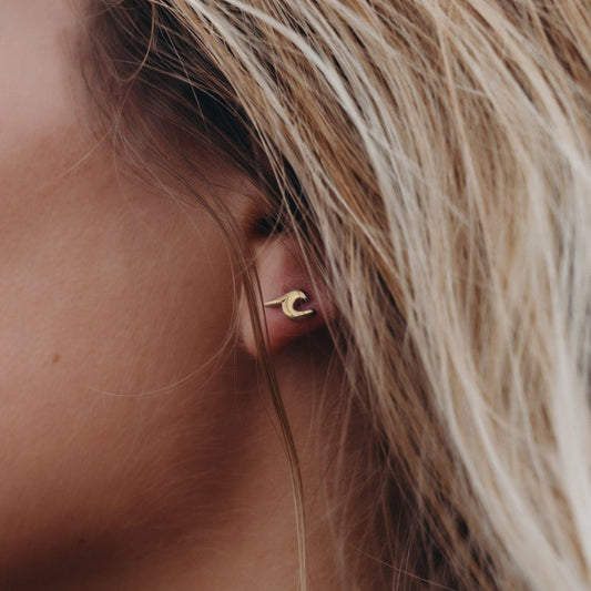 PURA VIDA WAVE STUD EARRINGS GOLD NEW!