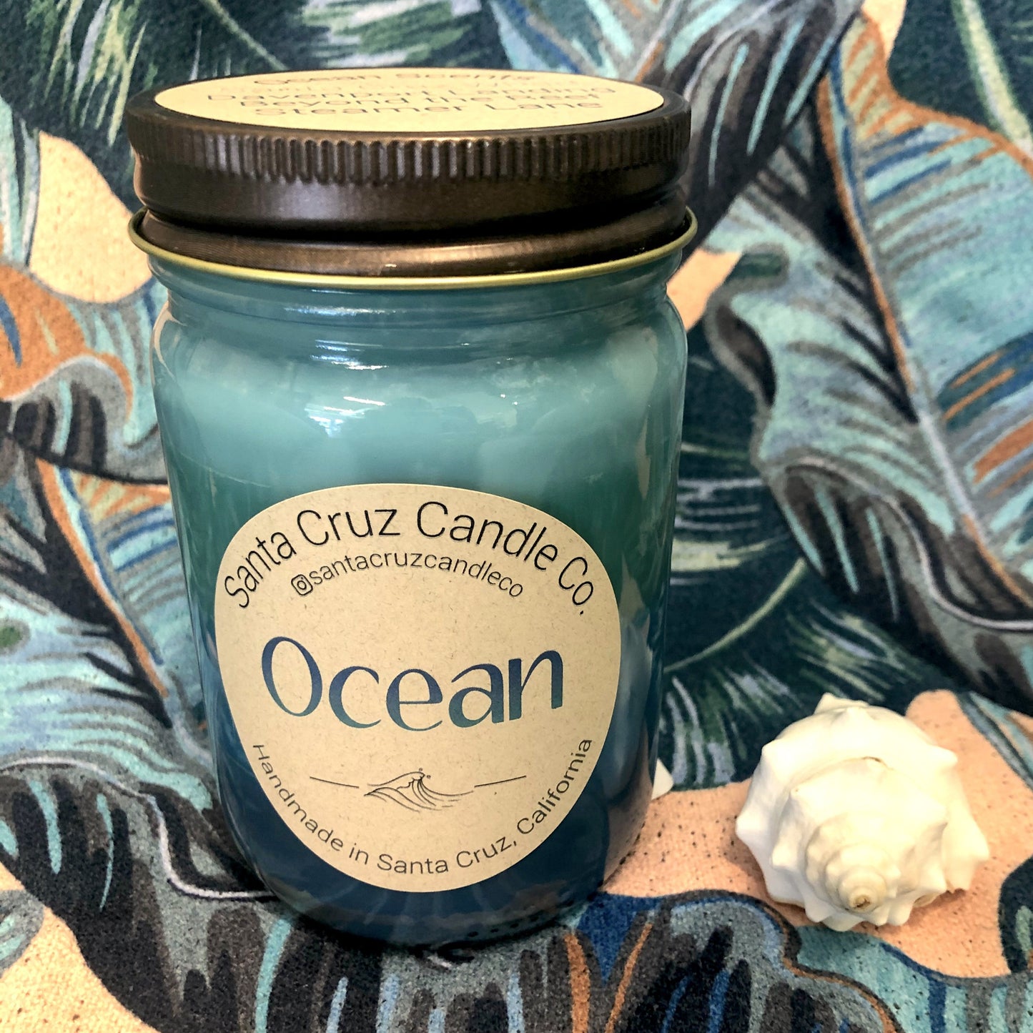 SANTA CRUZ CANDLE COMPANY LAYERED "OCEAN" CANDLE