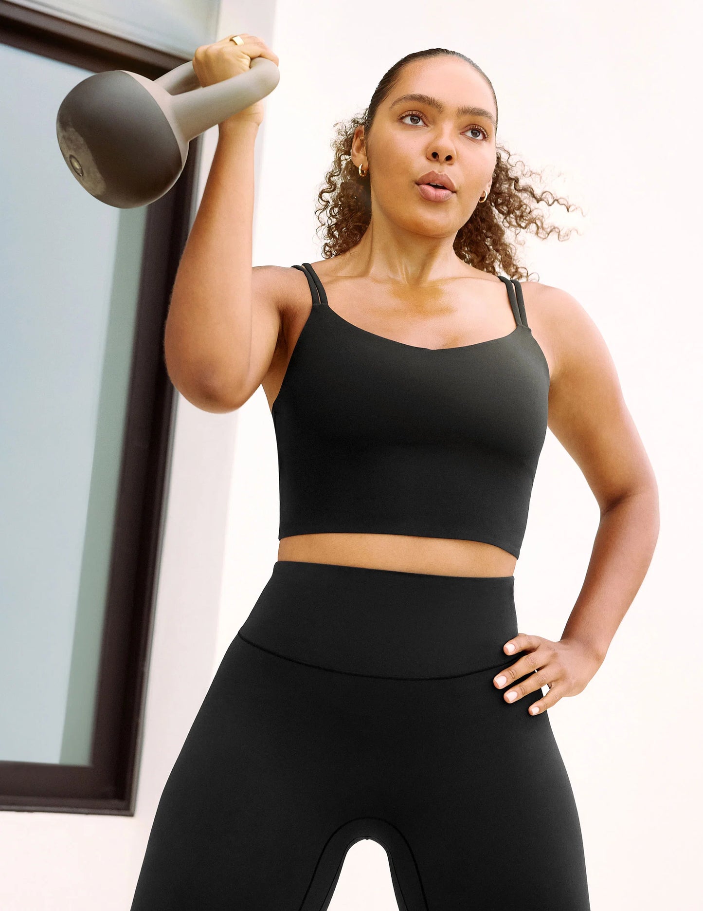 BEYOND YOGA GLOZONE STRAPPY CROPPED TANK PITCH BLACK