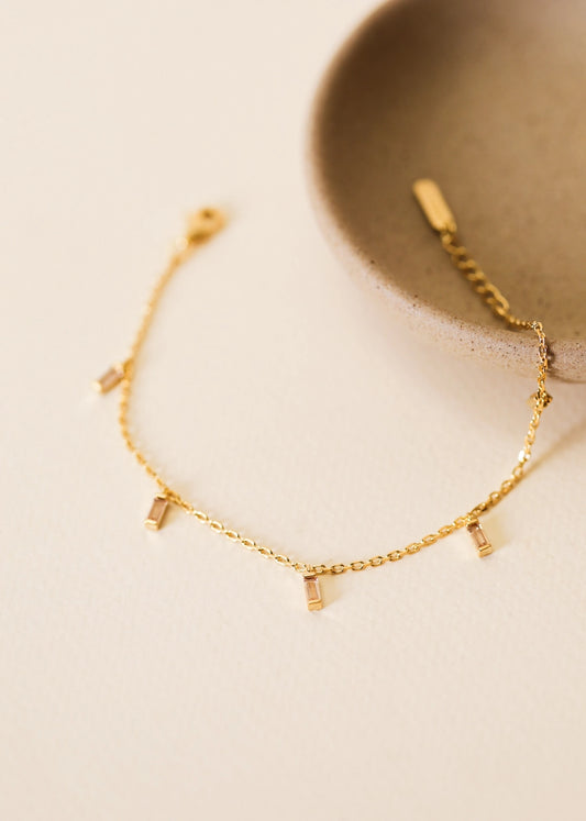 JAXKELLY BAGUETTE CHAMPAGNE DROP BRACELET
