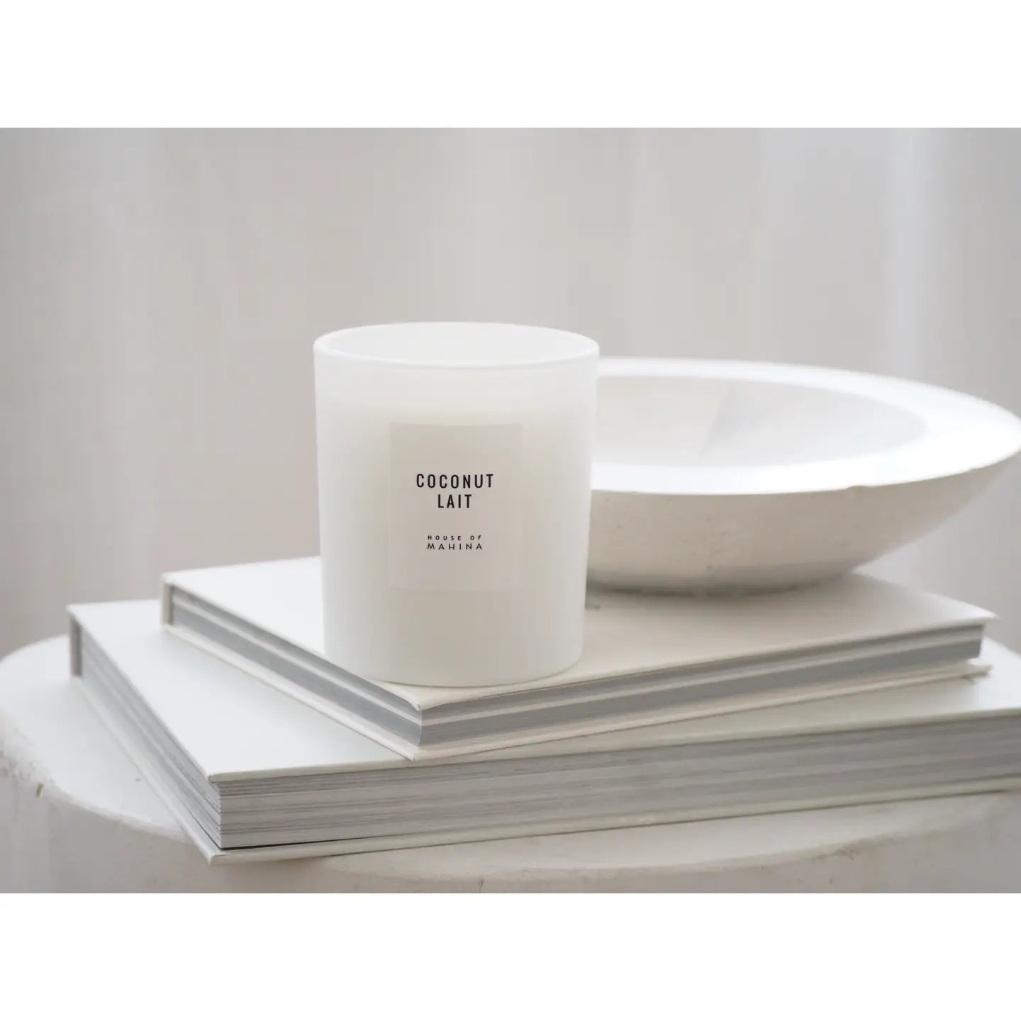 MAKANA (HOUSE OF MAHINA CANDLE COCONUT MILK TWO SIZES PETITE AND CLASSIC
