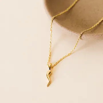 JAXKELLY HORN PENDANT NECKLACE 18K GOLD PLATE