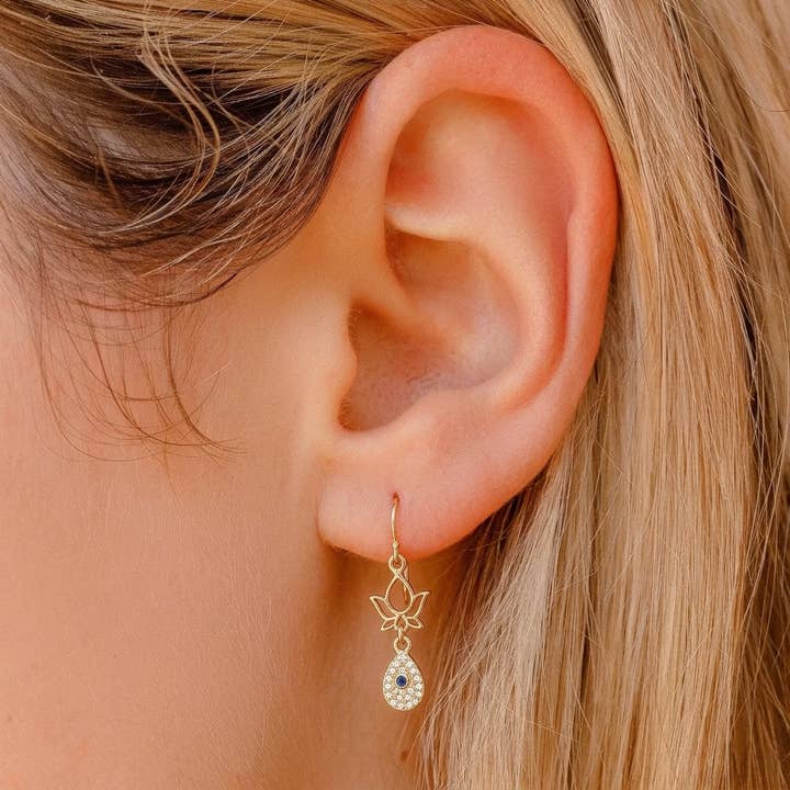 FLYING LIZARD DESIGN LOTUS LIGHT DROP EARRING