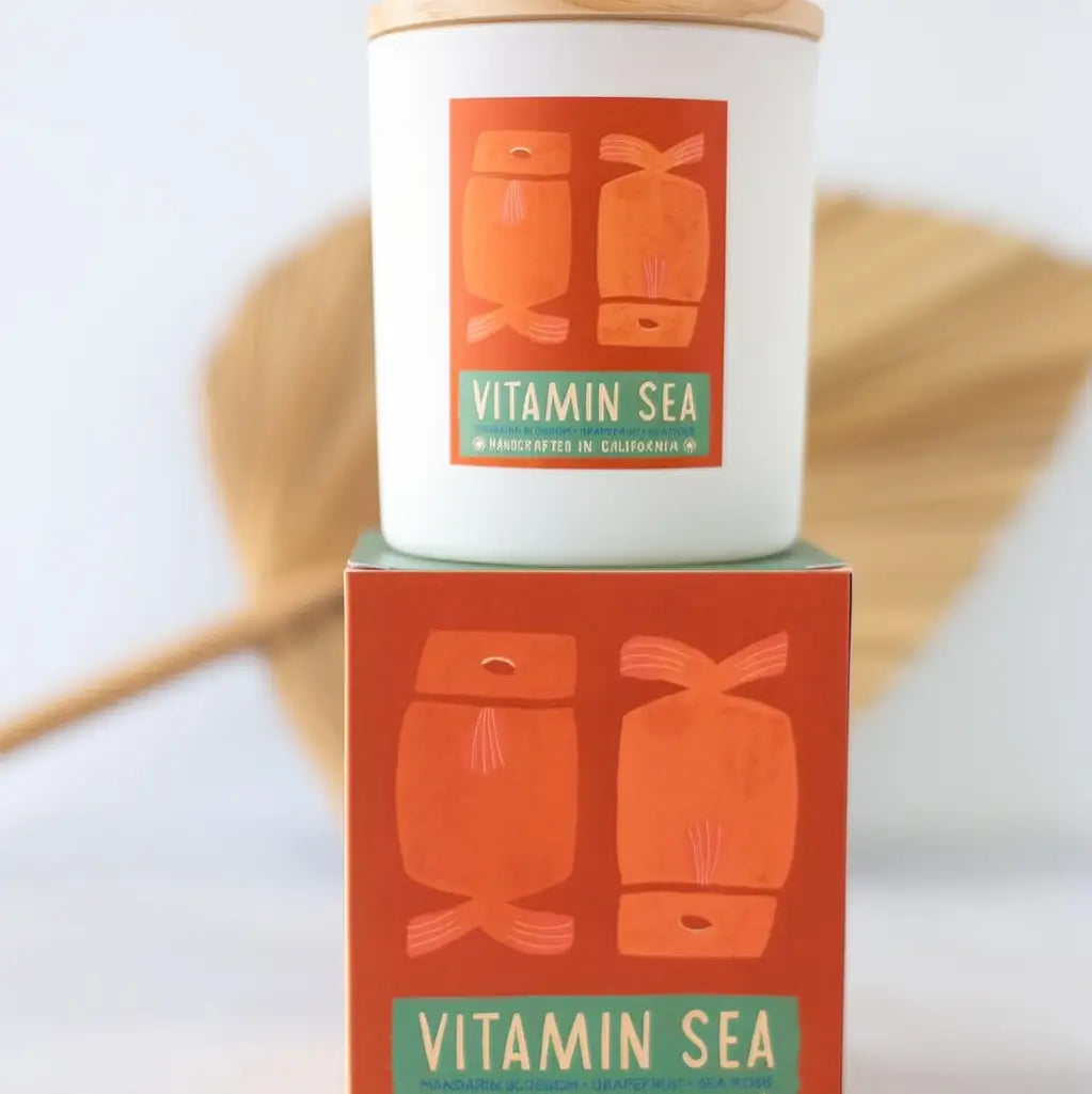 FEATHER AND COCO VITAMIN C CANDLE 4 OZ TIN