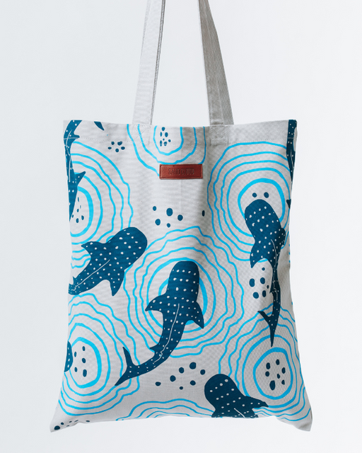 SAND CLOUD SHARK RIPPLES EVERYDAY TOTE