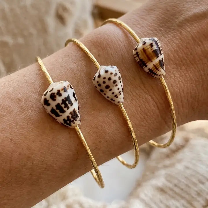FLYING LIZARD DESIGN SPINNER CONE BANGLE