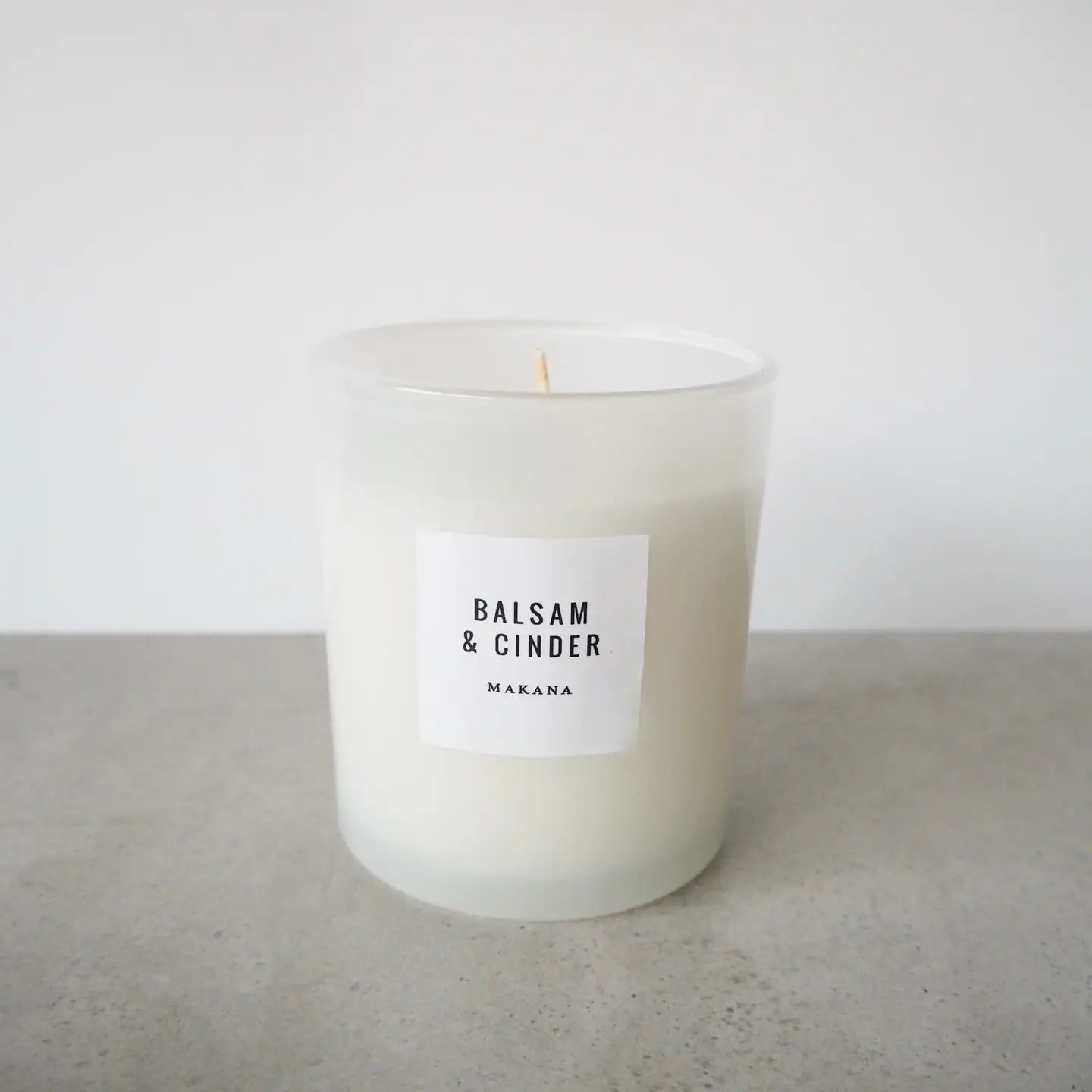 MAKANA CANDLE HOLIDAY COLLECTION  WHITE FIR 12 OUNCE