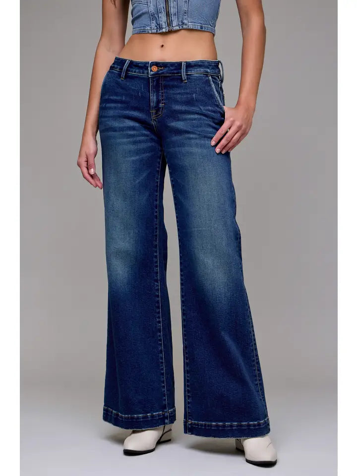 HIDDEN JEAN 33" INSEAM LOW RISE HAPPI COMFORT FLARE TROUSER DARK WASH