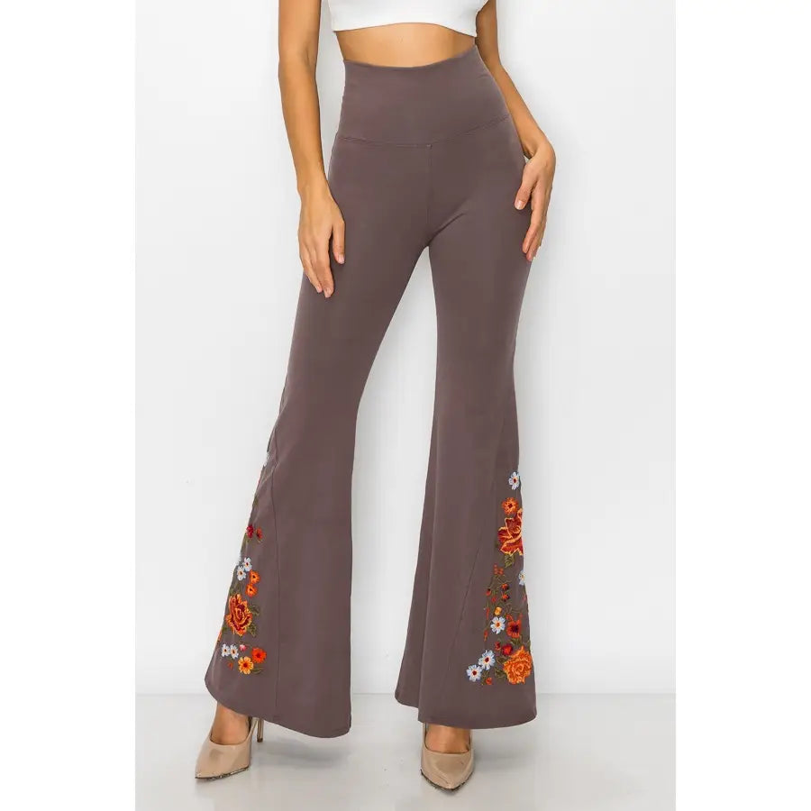 T PARTY FLORAL EMBROIDERY FLARE FOLDOVER PANTS MOCHA