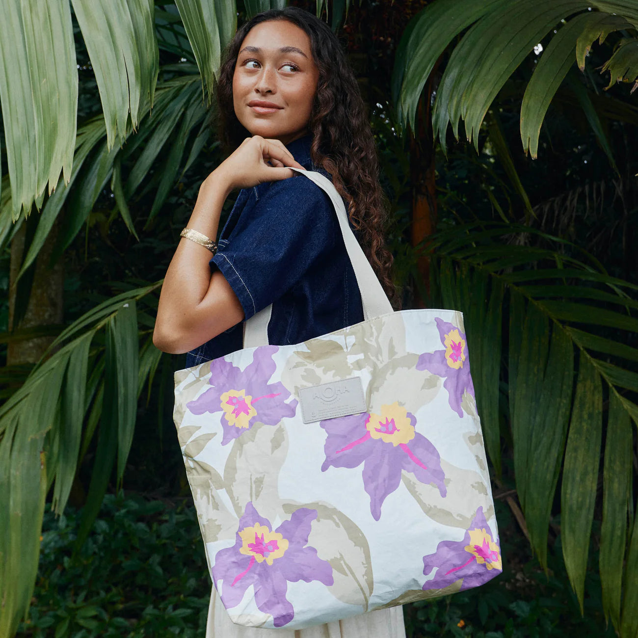 ALOHA COLLECTION Day Tripper Makana