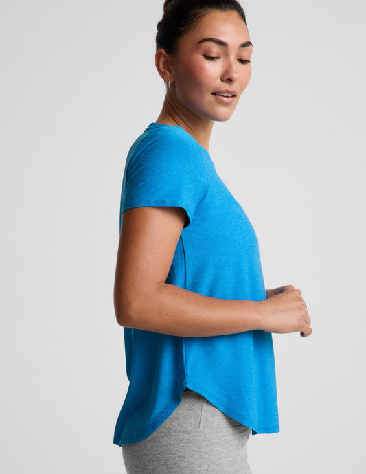 BEYOND YOGA FEATHERWEIGHT ON THE DOWN LOW TEE MALIBU LAGOON HEATHER