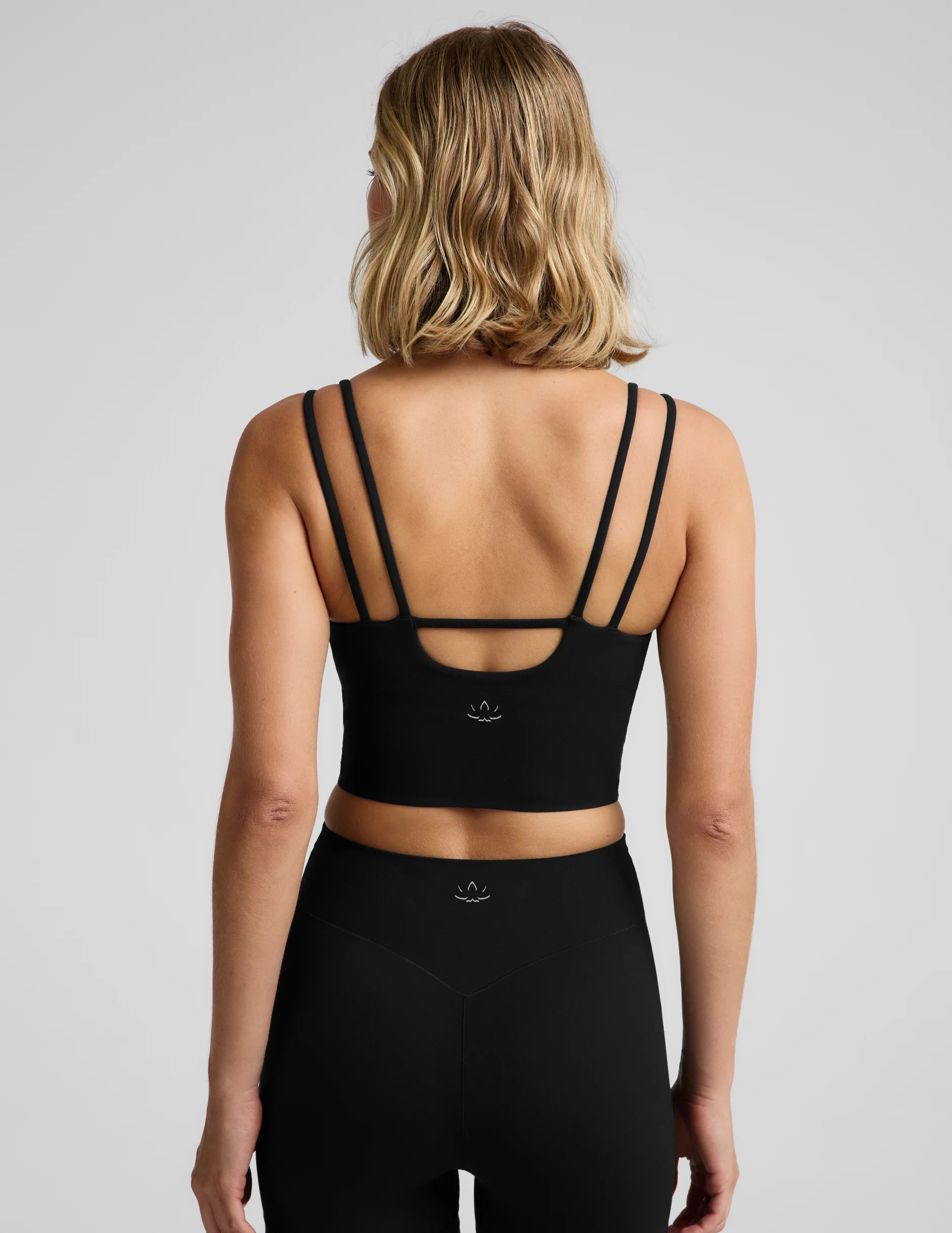 BEYOND YOGA GLOZONE STRAPPY CROPPED TANK PITCH BLACK