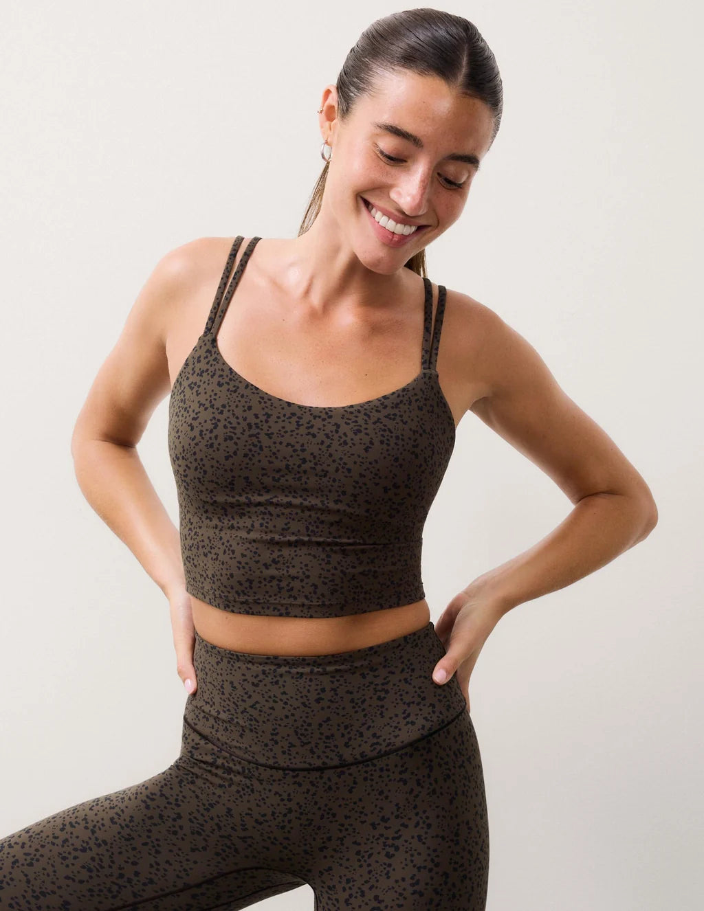 BEYOND YOGA GLOZONE STRAPPY CROPPED TANK SPECKLE DOT