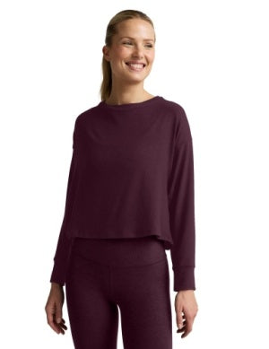 BEYOND YOGA LUXELAYER PULLOVER CABERNET