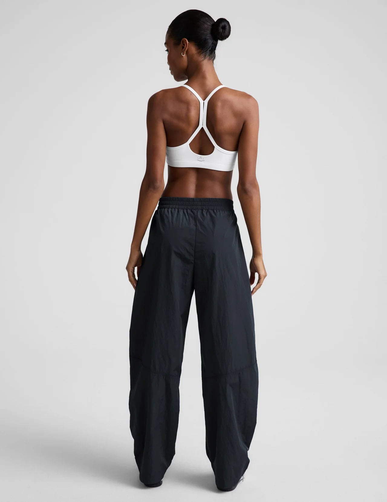 BEYOND YOGA Limitless Mid-Rise Barrel Leg Pant Nocturnal Navy