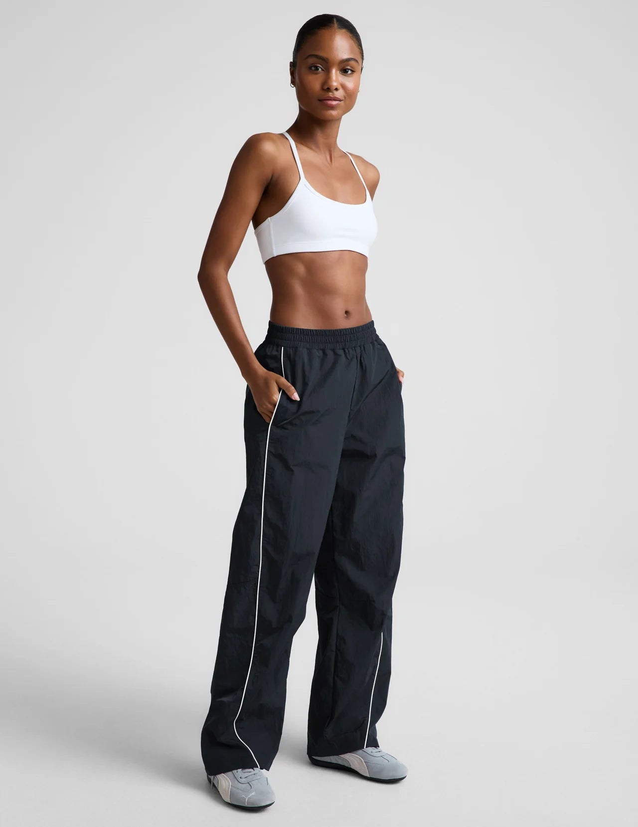 BEYOND YOGA Limitless Mid-Rise Barrel Leg Pant Nocturnal Navy