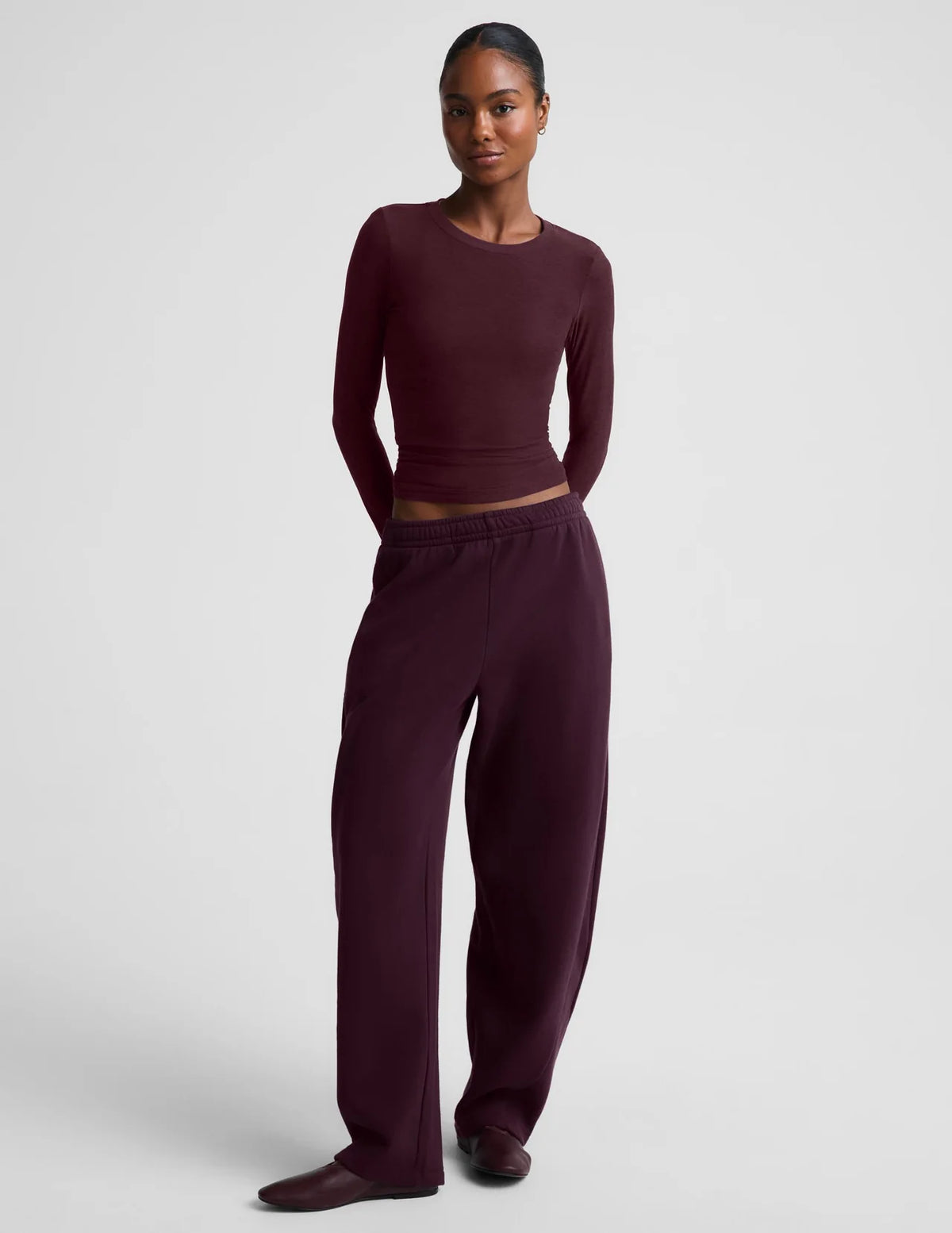 BEYOND YOGA LuxeFleece Barrel Sweatpant Cabernet