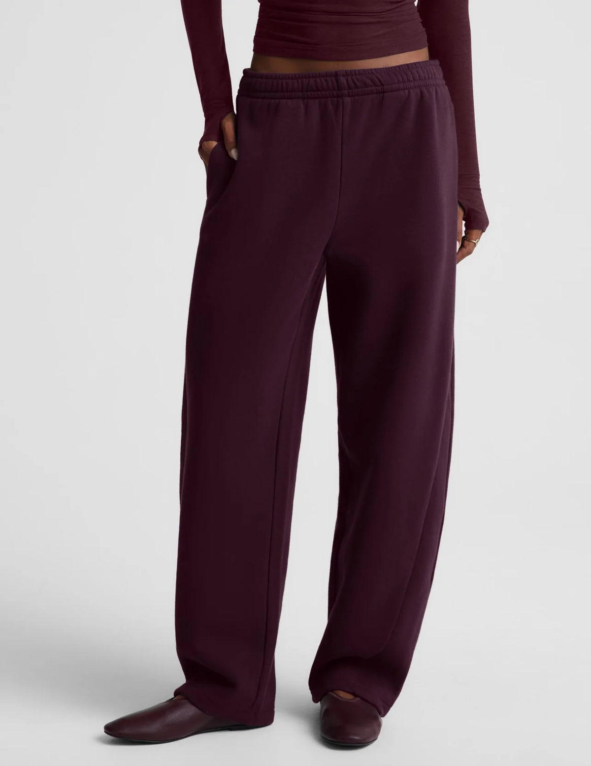 BEYOND YOGA LuxeFleece Barrel Sweatpant Cabernet