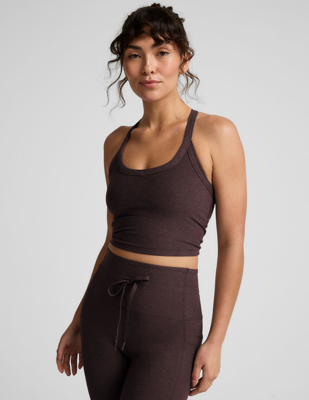 BEYOND YOGA ON THE UP CROPPED TANK DARK CHOCOLATE HEATHER
