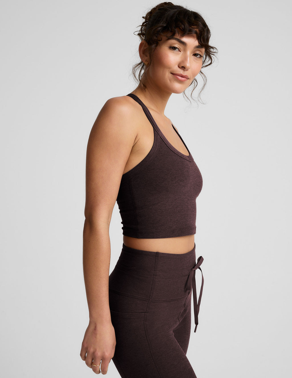 BEYOND YOGA ON THE UP CROPPED TANK DARK CHOCOLATE HEATHER