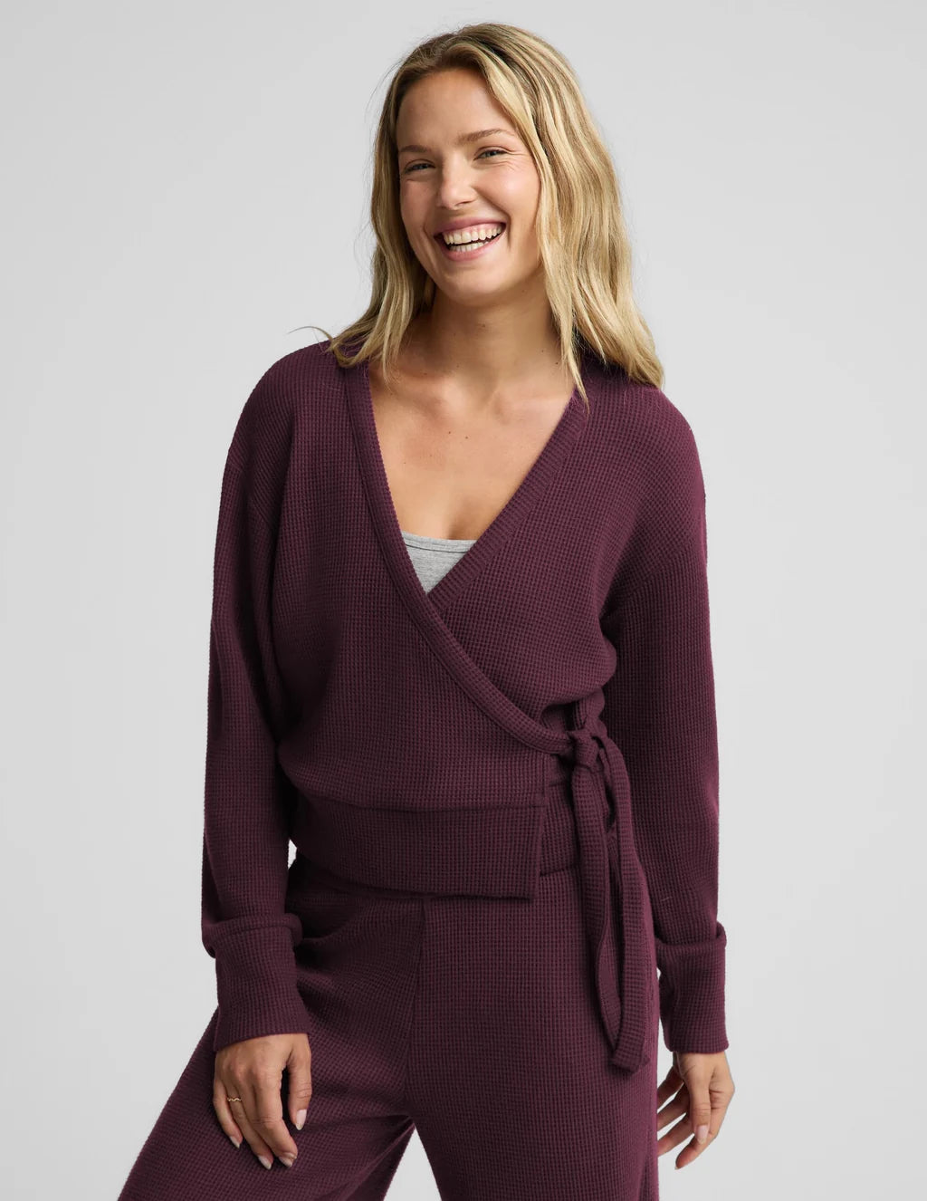 BEYOND YOGA REST DAY WAFFLE WRAP PULLOVER CABERNET