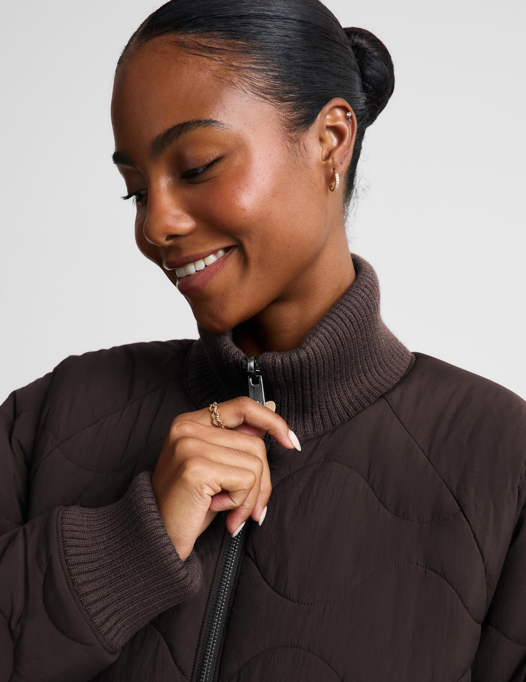 BEYOND YOGA ROAM QUILTED REVERSIBLE JACKET DARK CHOCOLATE