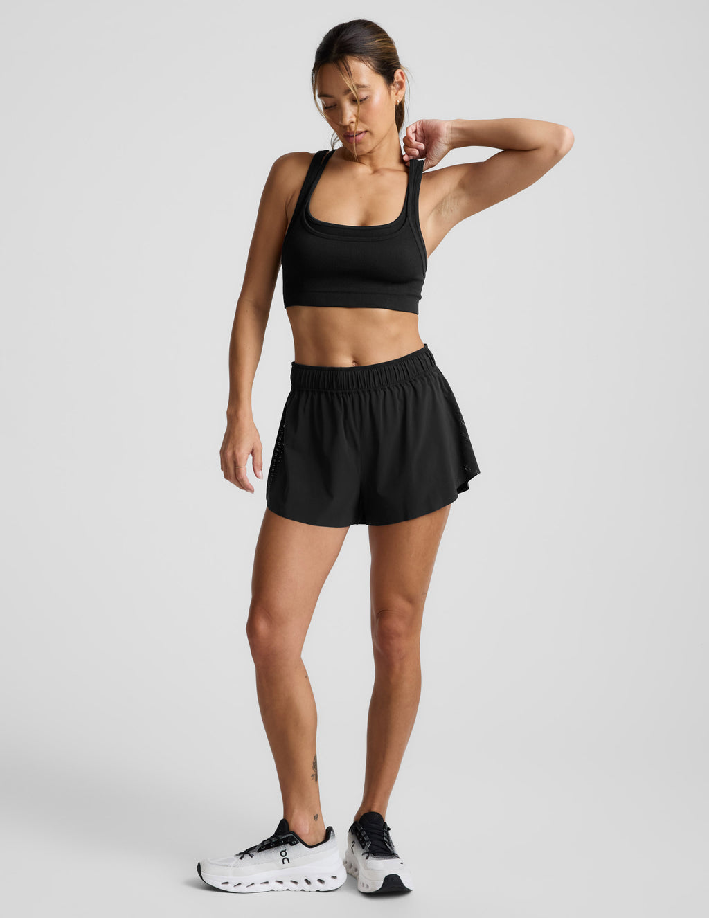 BEYOND YOGA SEAMLESS MOVES LAYERED BRA BLACK