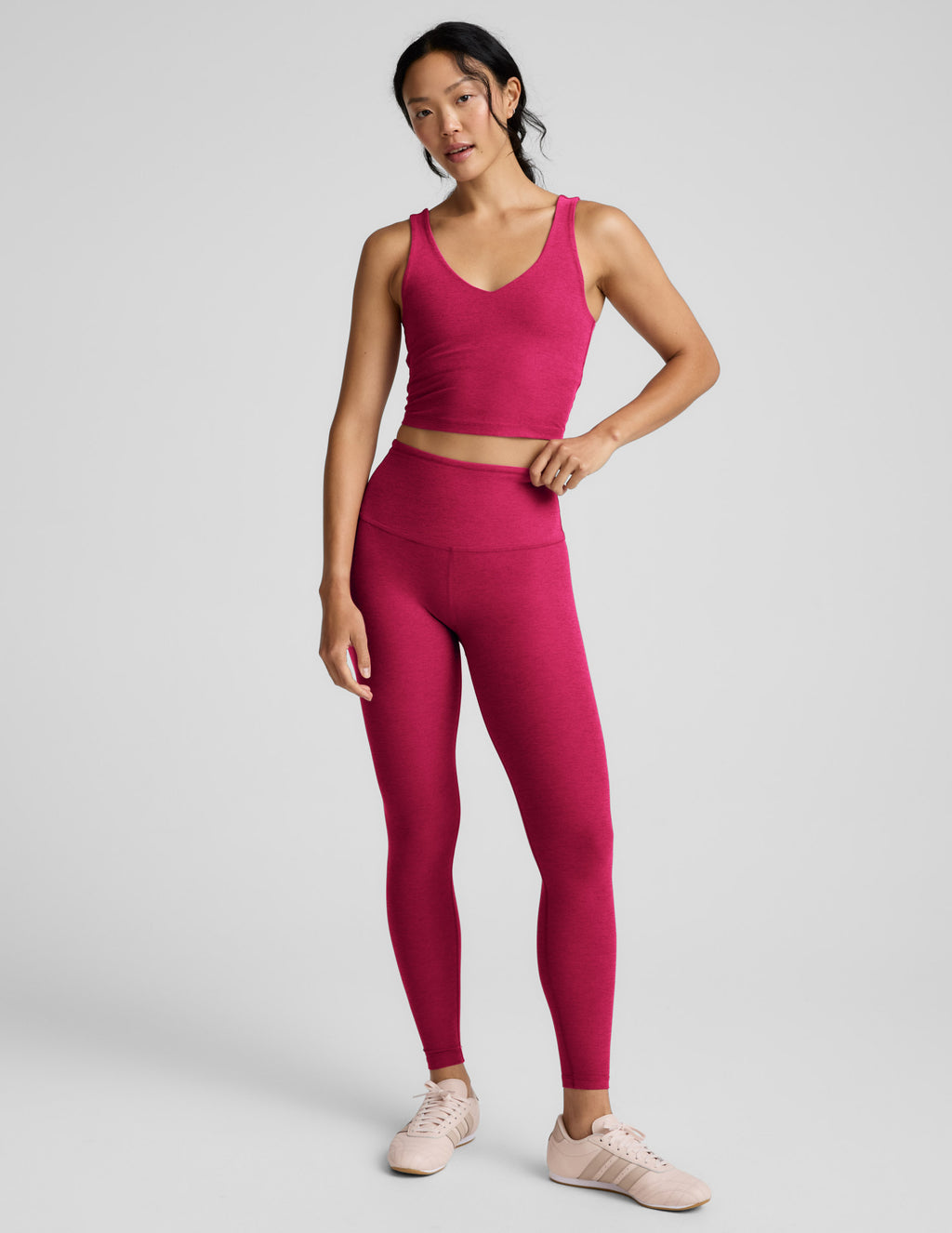 BEYOND YOGA SPACEDYE GOOD DAY CROPPED TANK BERRY RED HEATHER