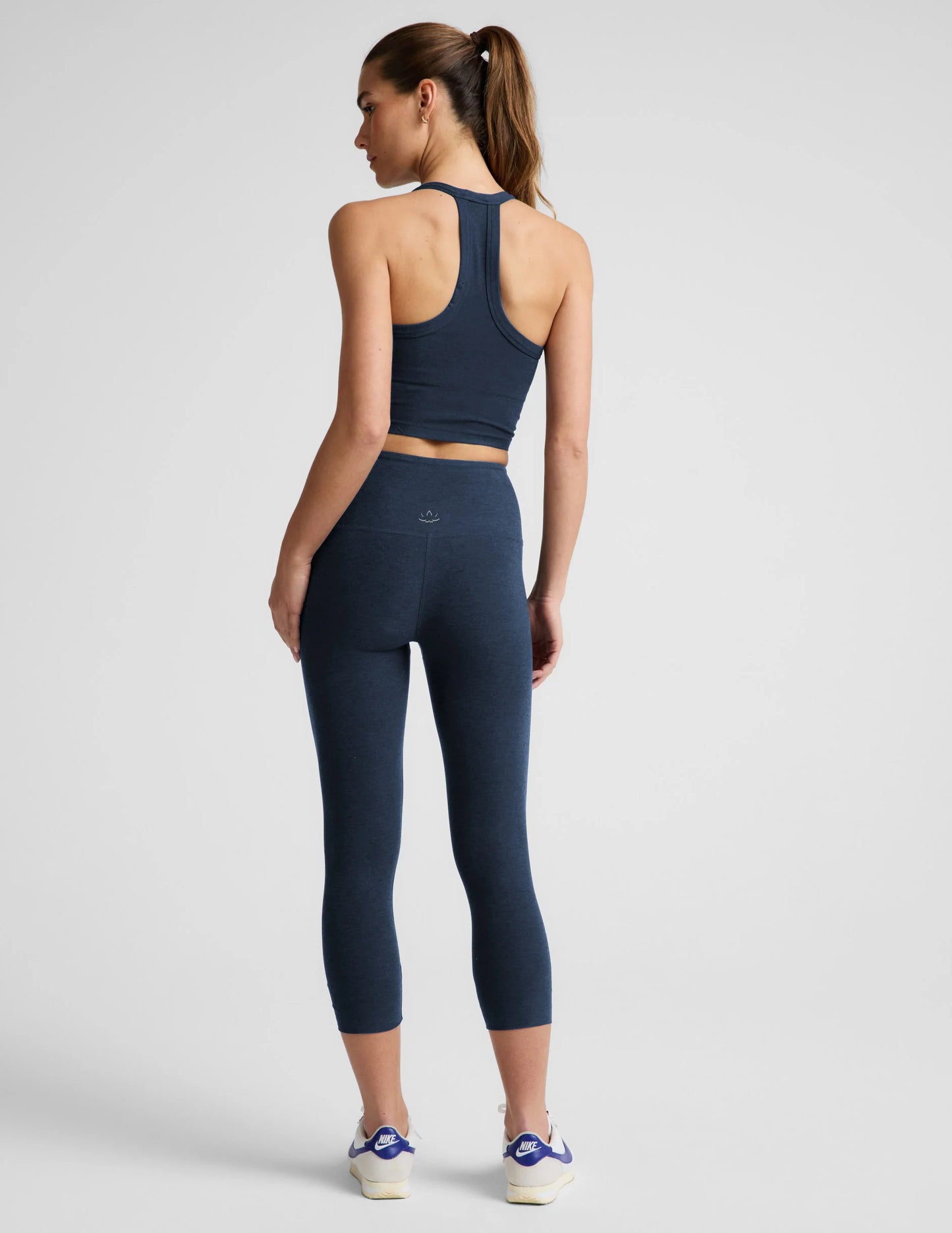BEYOND YOGA SPACEDY WALK AND TALK  CAPRI LEGGING NOCTURNAL NAVY