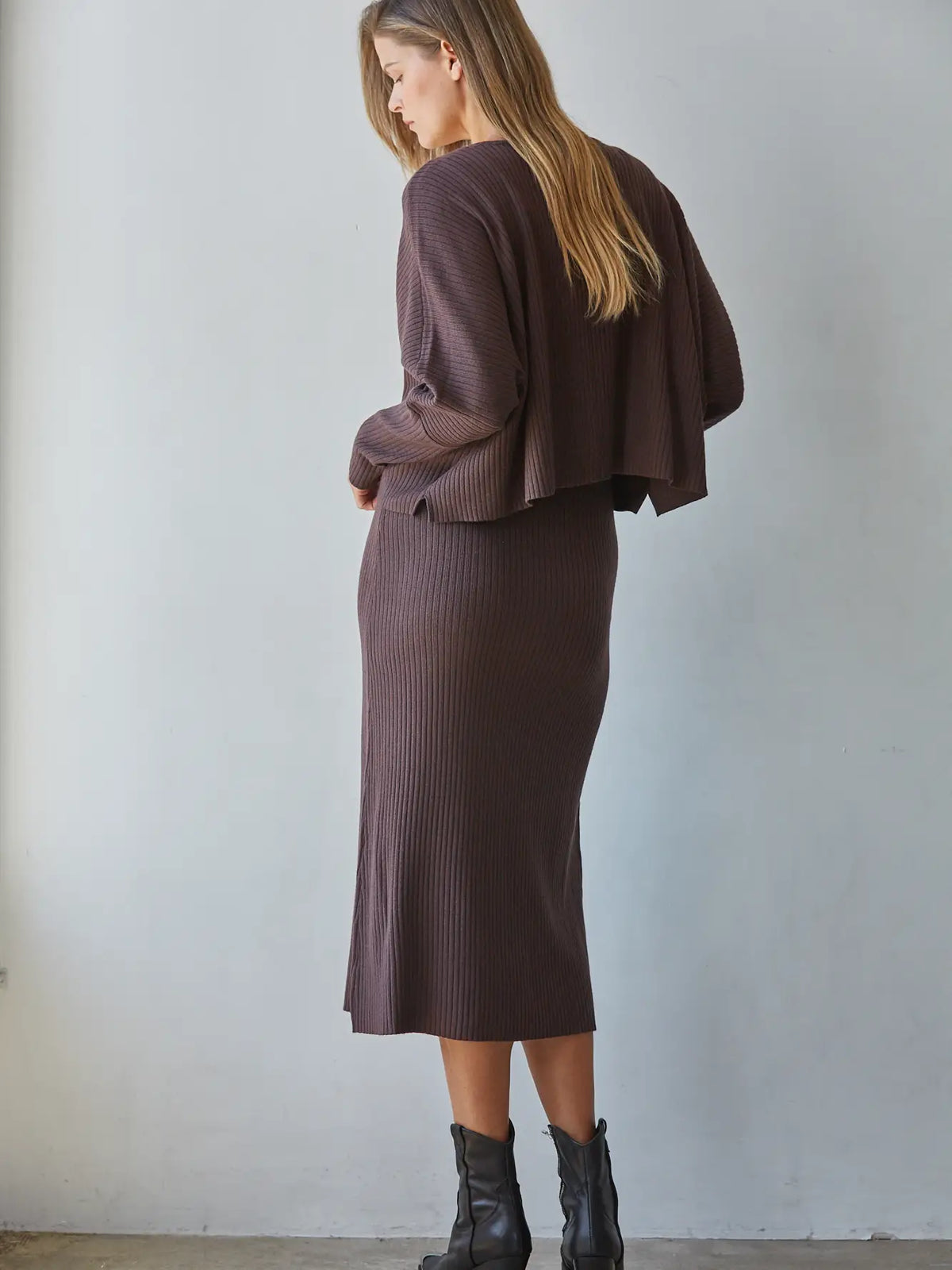 BY TOGETHER KNIT RIBBED LONG SLEEVE ROUND NECK TOP BROWN