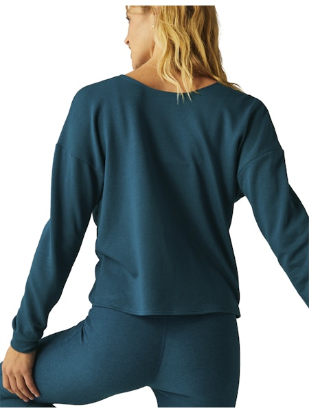 BEYOND YOGA PLOT TWIST REVERSIBLE PULLOVER MAJESTIC BLUE