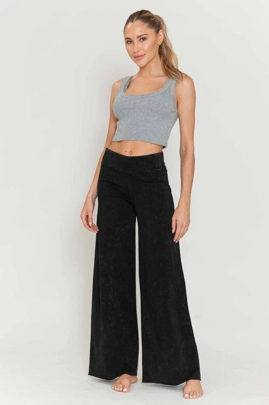 CHATOYANT MINERAL WASH WIDE LEG PANT BLACK