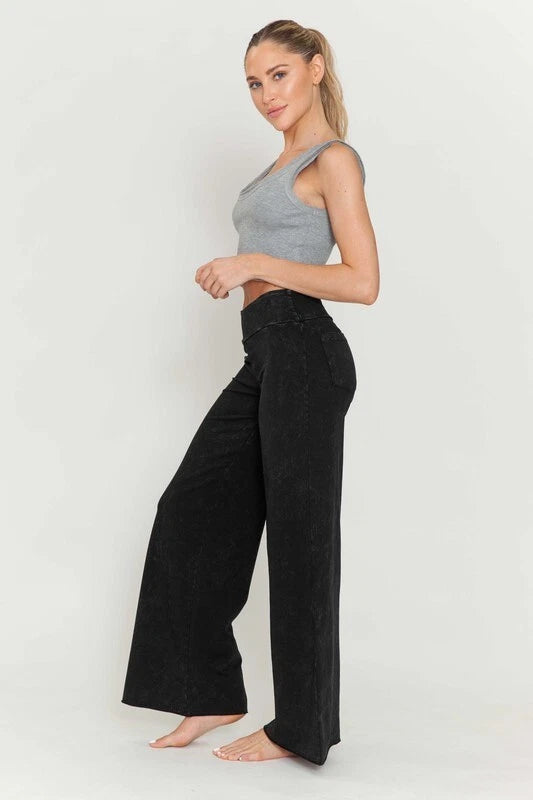 CHATOYANT MINERAL WASH WIDE LEG PANT BLACK