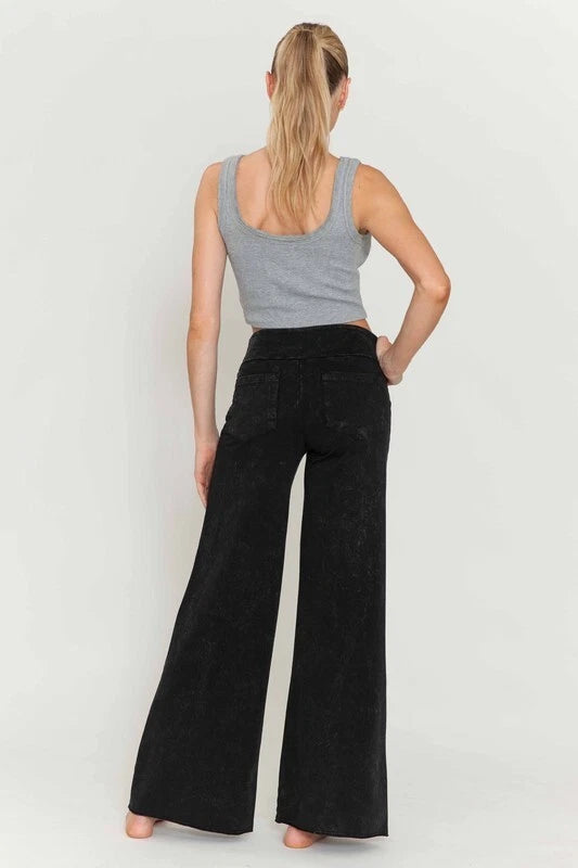 CHATOYANT MINERAL WASH WIDE LEG PANT BLACK