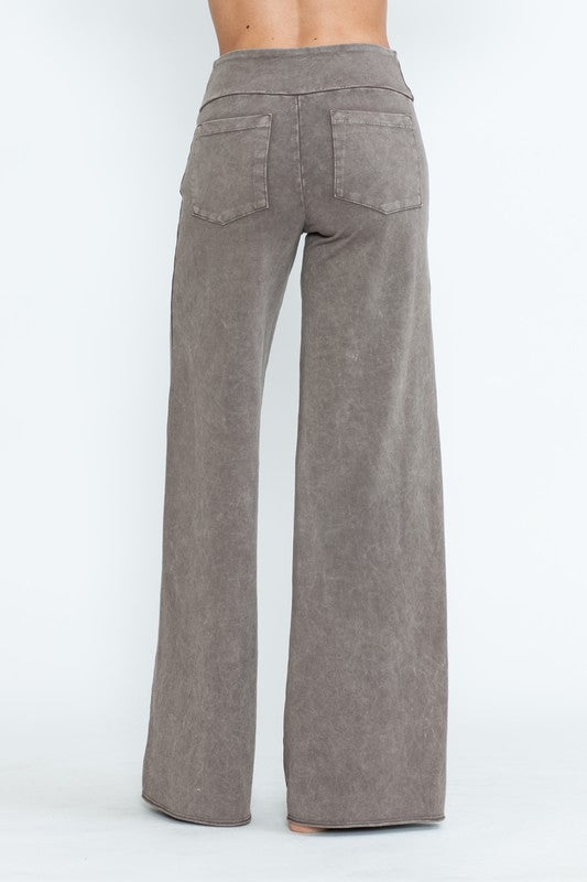 CHATOYANT MINERAL WASH WIDE LEG PANT DESERT TAUPE