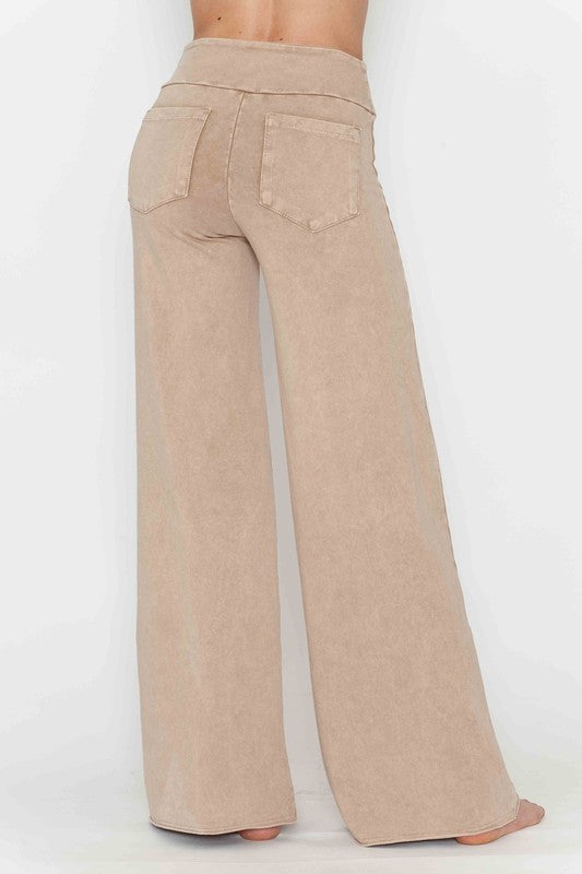CHATOYANT MINERAL WASH WIDE LEG STRETCH PANT BEIGE