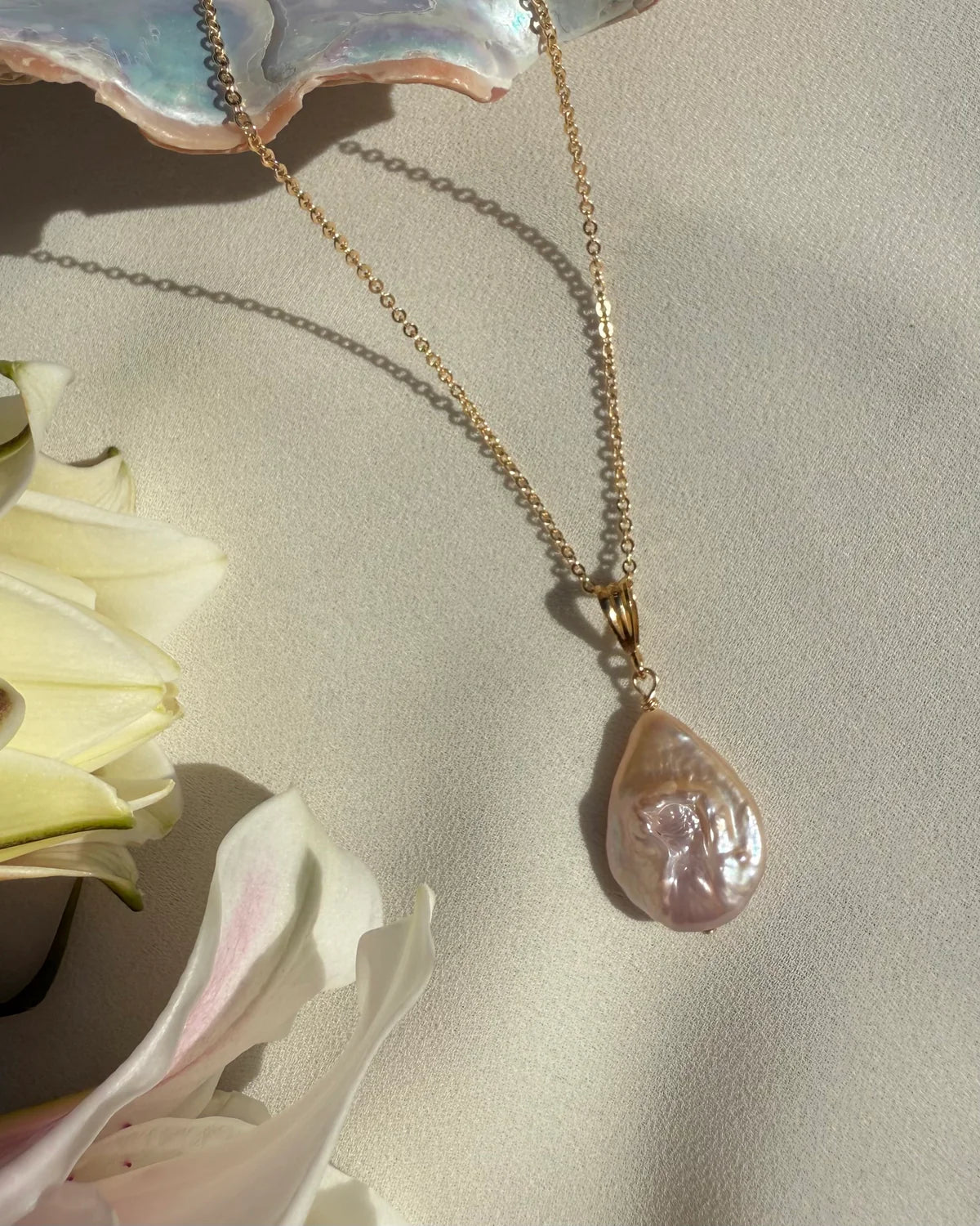 In Situ Minke Pearl Necklace 14K gf