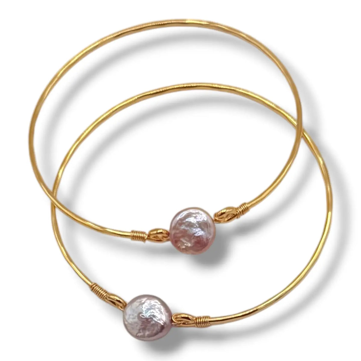 FLYING LIZARD DESIGN PURPLE BAROQUE PEARL AND GOLD BANGLE